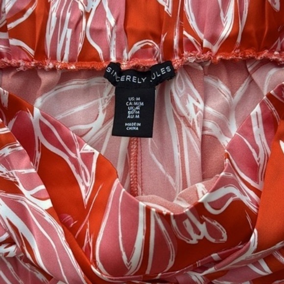 Sincerely Jules Floral Satin Pants New Without Tags - Picture 5 of 7